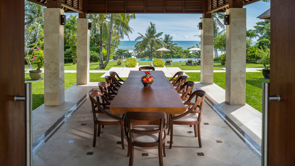 Villa Kailasha - alfresco dining